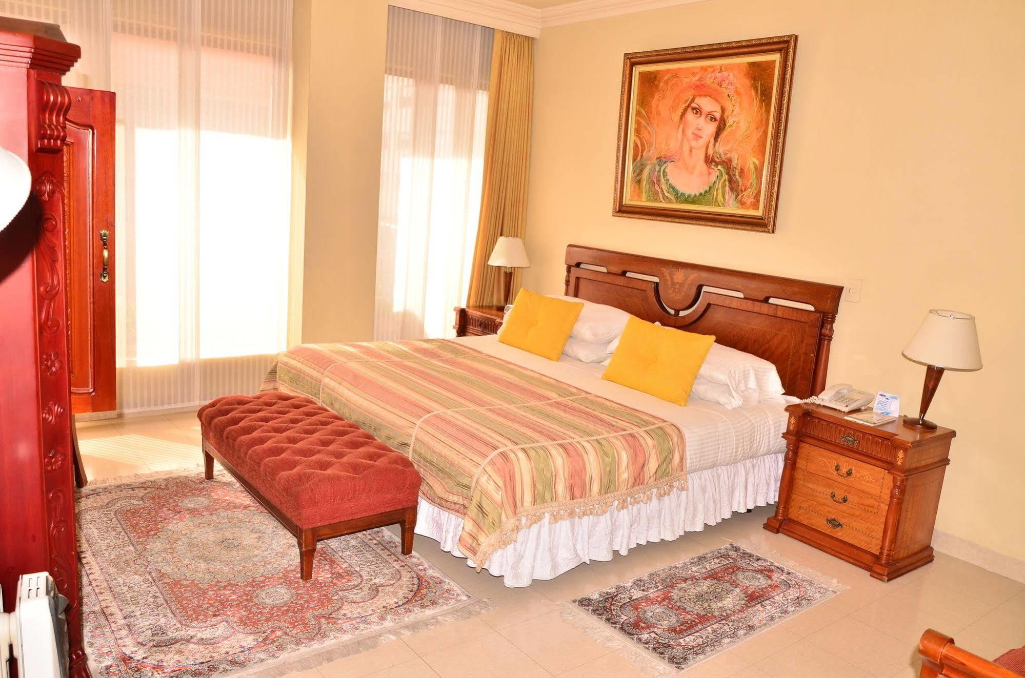 Hotel La Font Boutique Богота Екстериор снимка